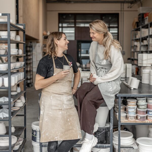 HetCommunicatiemeisje-Formkeramiek-HR-103