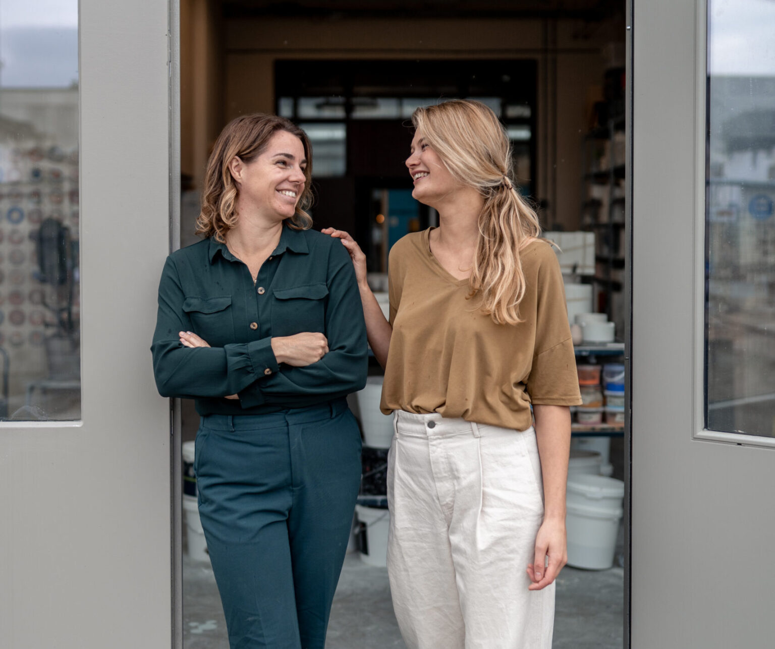 Studio Sterrenstoff – makers van kleine urnen van handgemaakt porselein