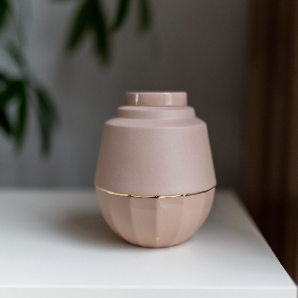 mini-urn-heze