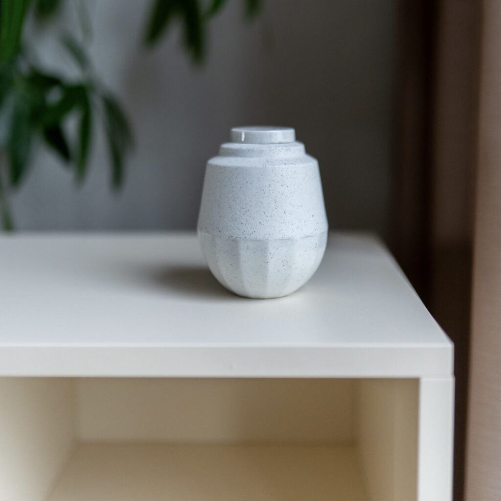 Mini-urn-kleine-urn-Naos-gedenkplek