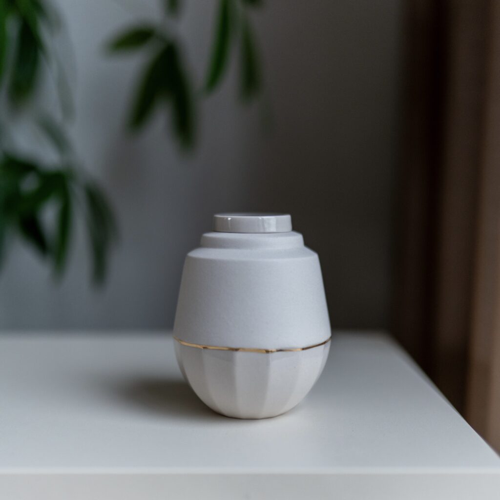 mini-urn-heze