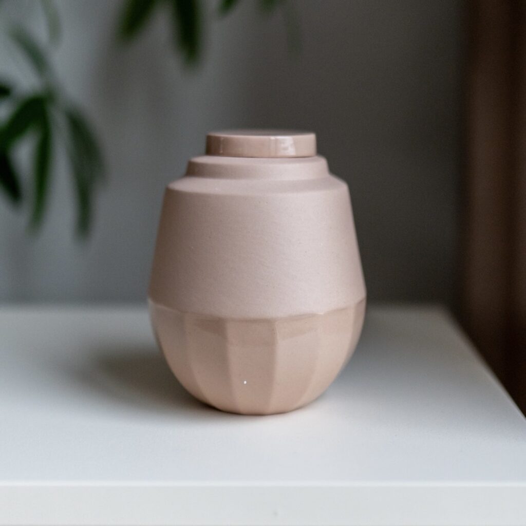 kleine-urn-mini-urn-kleineurn-untje-karamel